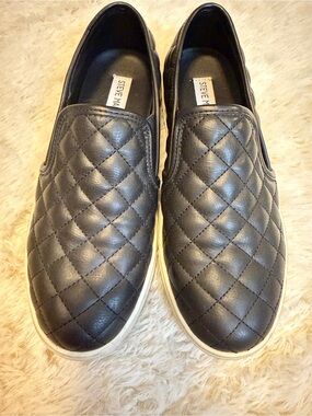 Steve Madden Quilted Slip-On Loafers in Black